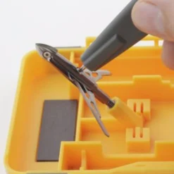 Mechanical broad head sharpening system